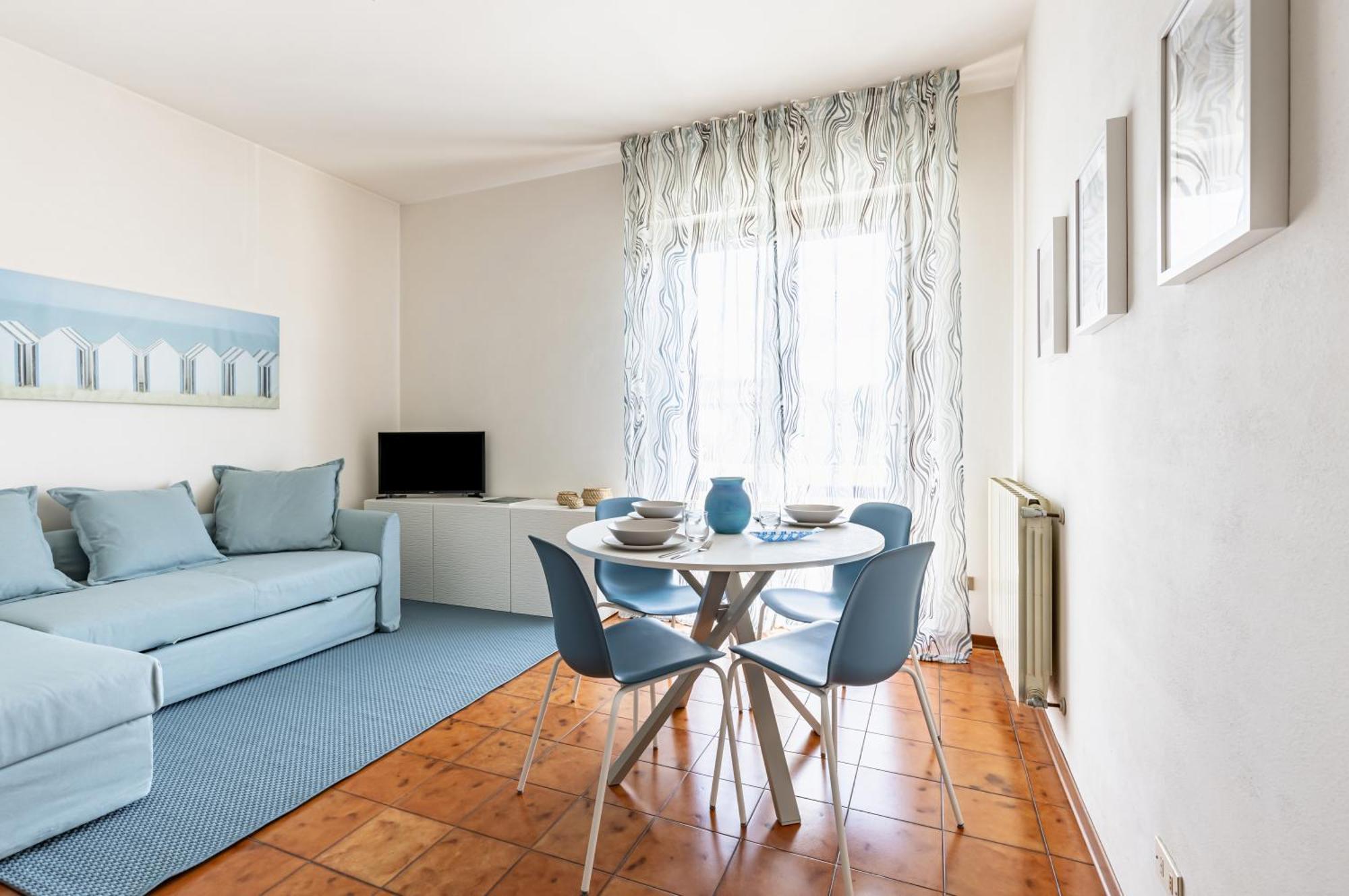 Comfy Apartment With Private Parking Near The Beach! Viareggio Ngoại thất bức ảnh